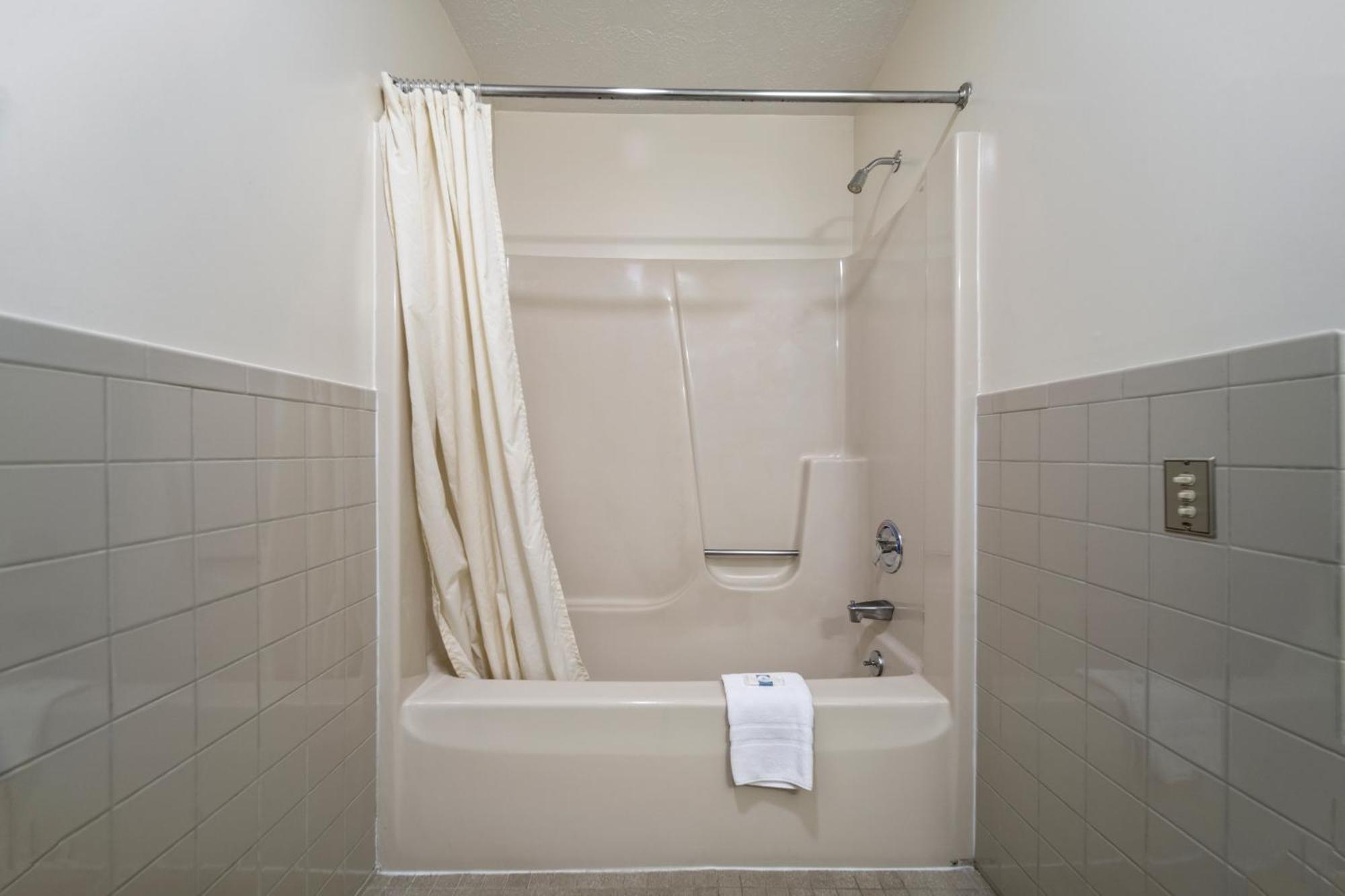 Executive Inn Cass City Cameră foto